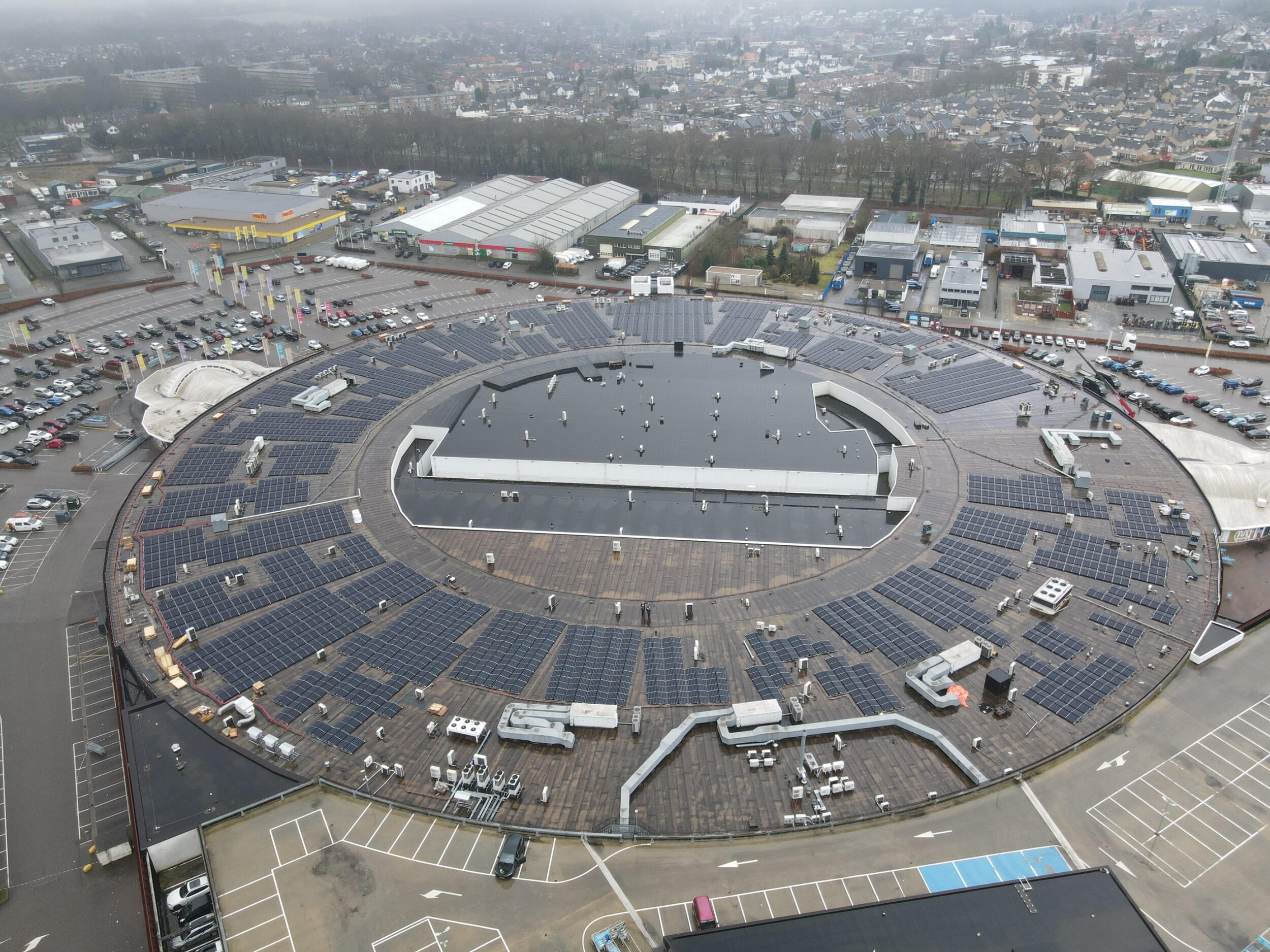 Zonnepanelen installatie bij Makado Beek door Generation Green
