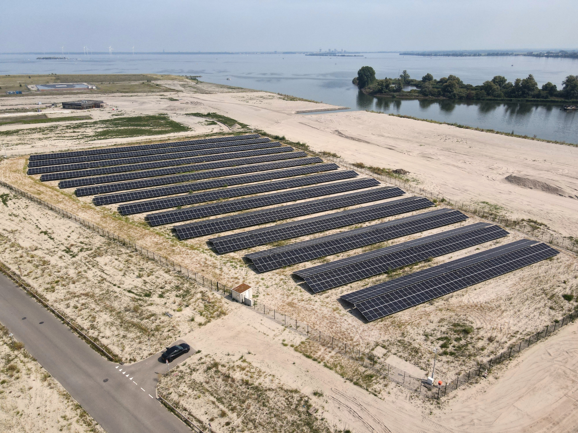 Zonnepaneleninstallatie Strandeiland
