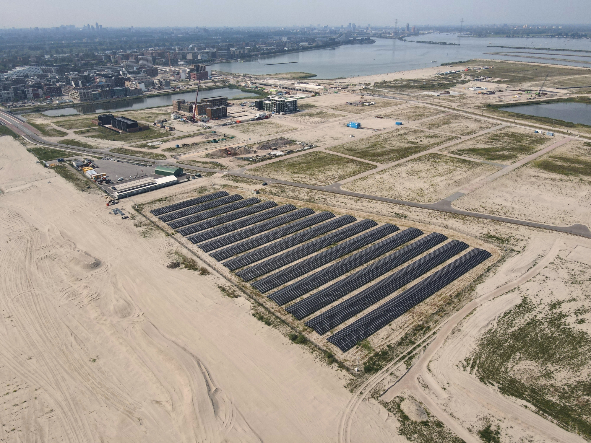 Zonnepaneleninstallatie Strandeiland